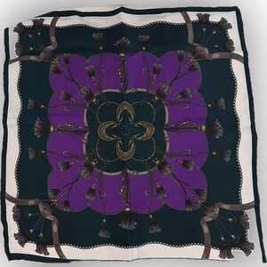 New Veronica Beard Scarf